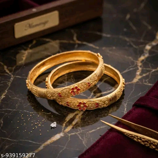 Shimmering Elegant Bracelet & Bangles